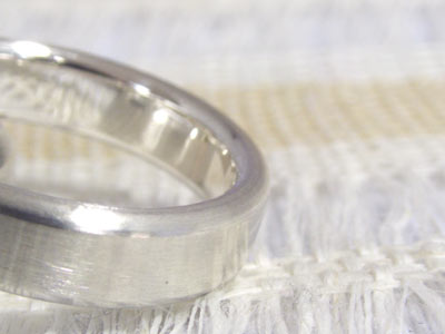 シンプルな結婚指輪 03