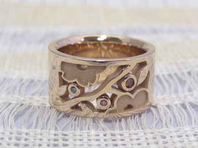 梅と桜柄の結婚指輪