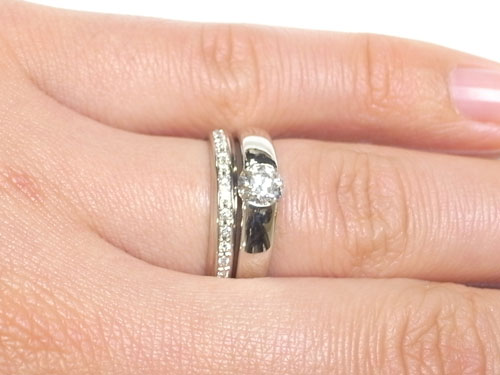 プラチナのシンプルな結婚指輪　03