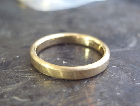 シンプルな結婚指輪のサイズ直し07