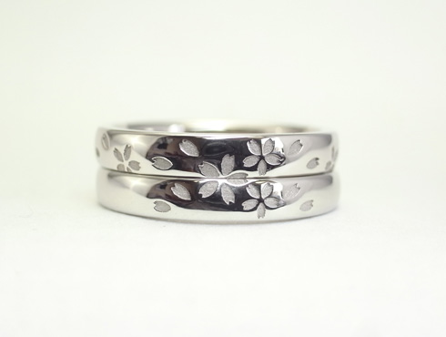 セミオーダーで製作の桜柄の結婚指輪 07