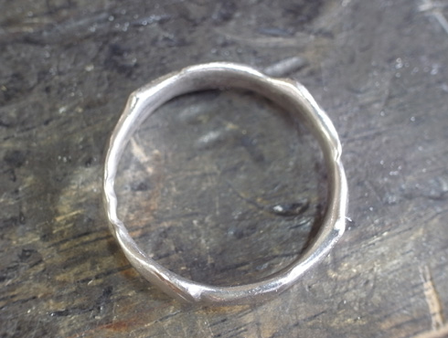 俄の結婚指輪を変形直し、サイズ直し 04