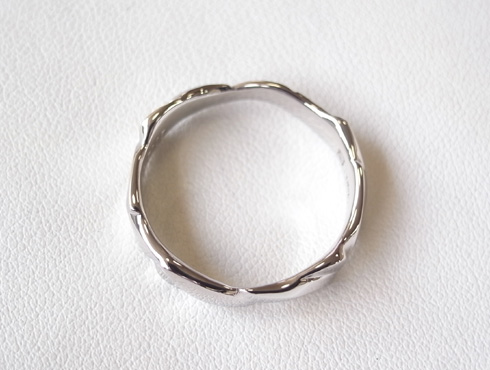 俄の結婚指輪を変形直し、サイズ直し 13