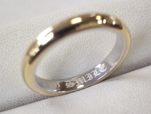 シンプルだけど、こだわりのある結婚指輪　06