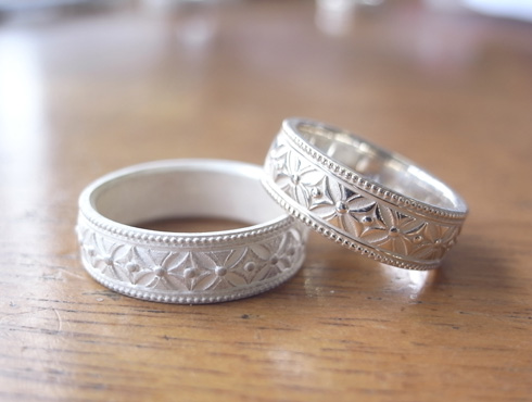 七宝柄の結婚指輪