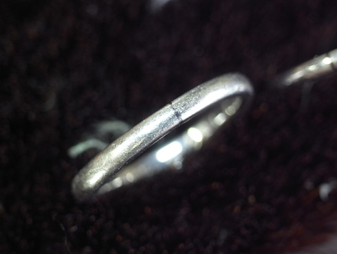 俄の結婚指輪、婚約指輪のサイズ直し 04