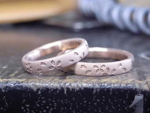 桜の模様の結婚指輪 製作過程　02