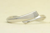 NO.26 アシンメトリーデザインの結婚指輪
