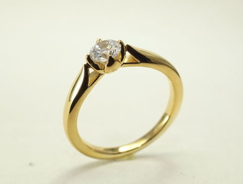 オリジナル　柔らかい雰囲気の婚約指輪