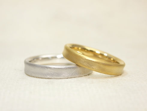 やさいしい雰囲気の結婚指輪　03