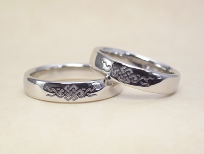 八吉祥を彫刻した結婚指輪