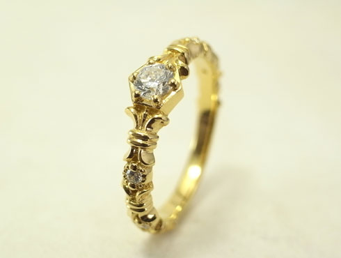 オリジナル　アンティーク調の 婚約指輪