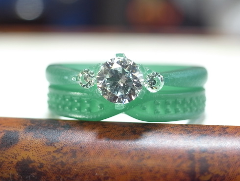 婚約指輪とセットになるダイヤ付結婚指輪04