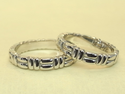 新しく結婚指輪を買い直す　チェック柄マリッジ 01